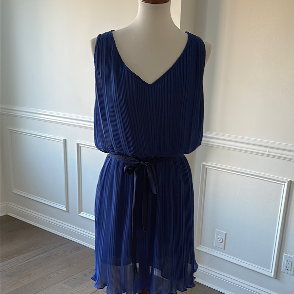 Royal Blue Sleeveless Sundress with V-Neck for Cocktail